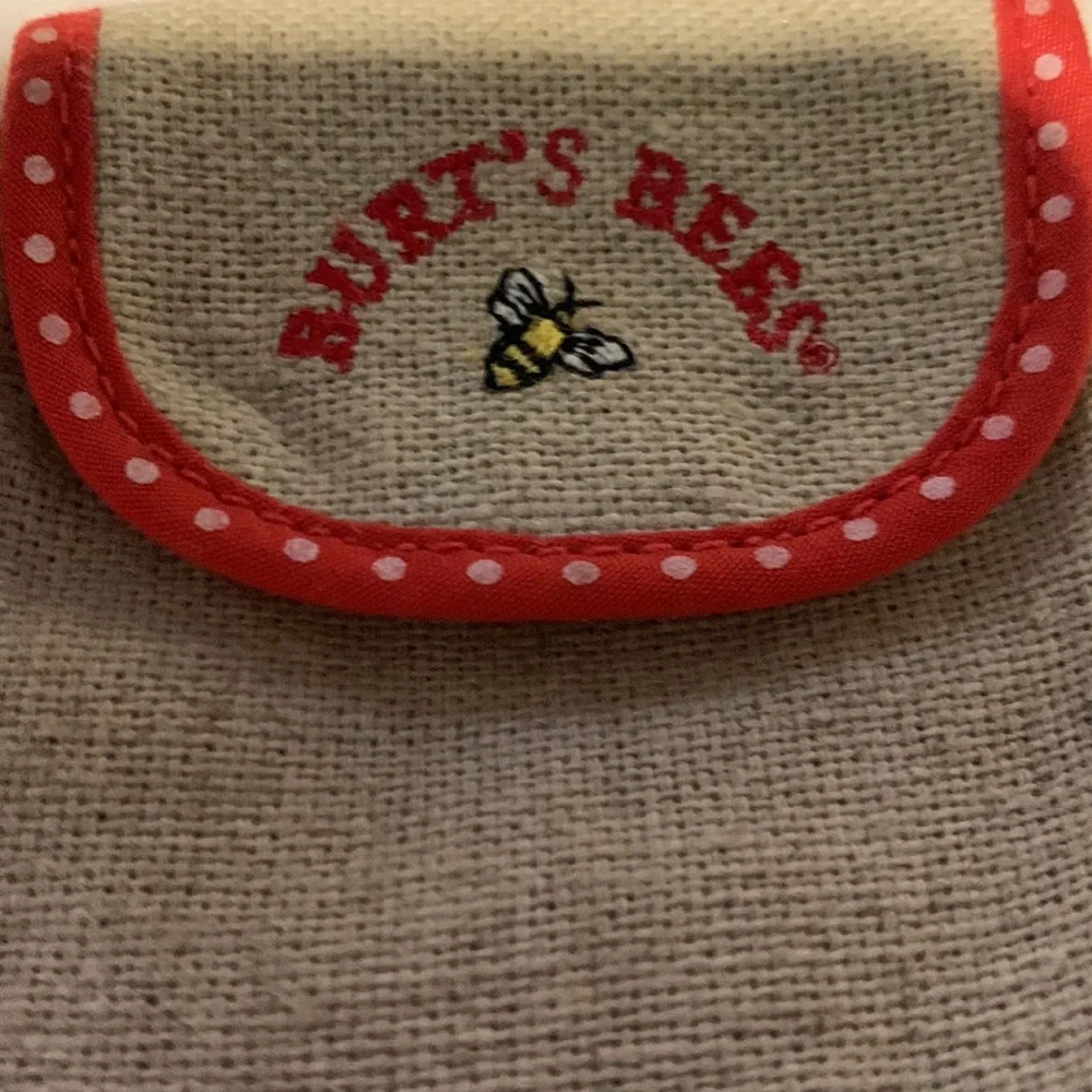 Burt’s Bees Lipstick 💄 Bag